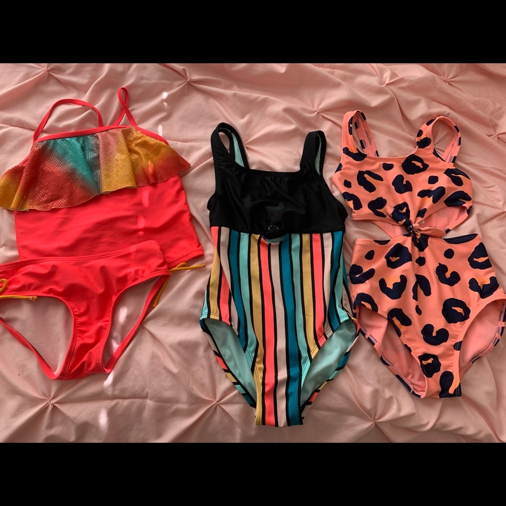 Girls swimsuits